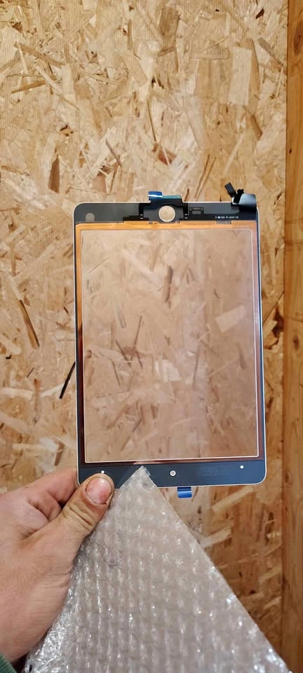 White iPad Mini 5 Touch Screen Replacement