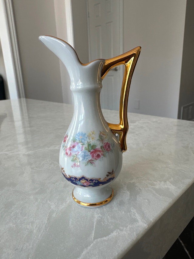 Vintage Miniature Porcelain Ewer (Bud Vase)