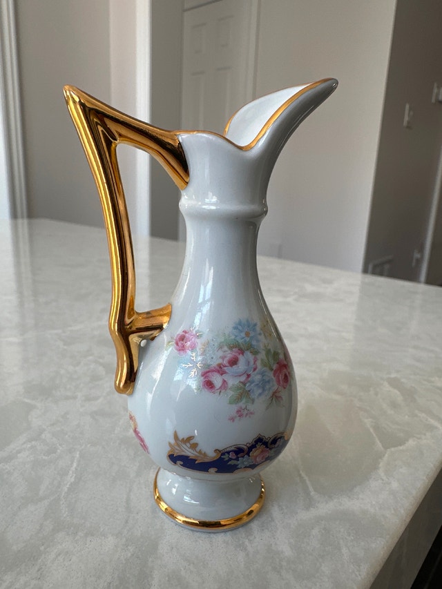 Vintage Miniature Porcelain Ewer (Bud Vase) - photo 2