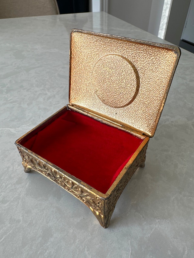 Vintage Victorian-Style Trinket Box - photo 5