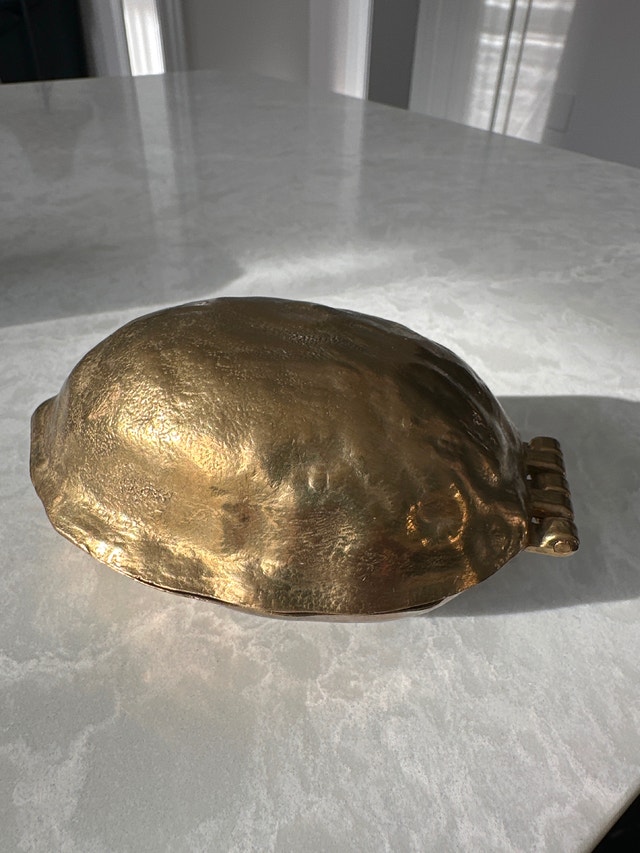 Solid brass vintage nutcracker shaped like a walnut - photo 2