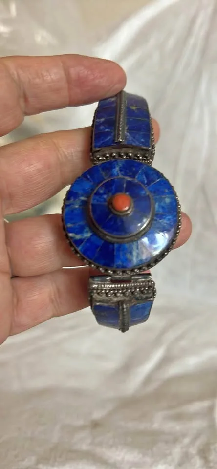 Mid-Eastern weighty Lapis-Lazuli and metal bracelet. thumbnail