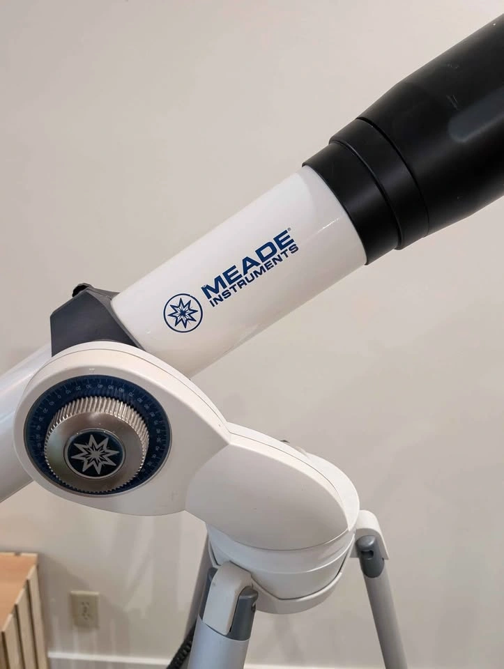 Meade Instruments Telescope – Excellent Condition! - photo 2