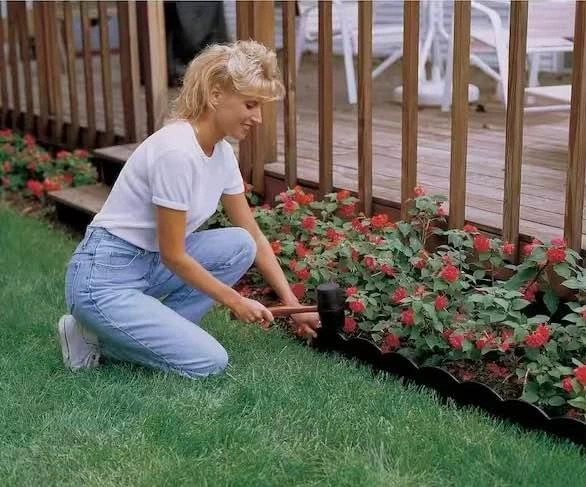 Choppers Hammer-In Landscape Edging 20ft. (40-Piece Set) - photo 5