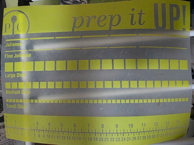 Pampered Chef Cutting Mats - photo 3
