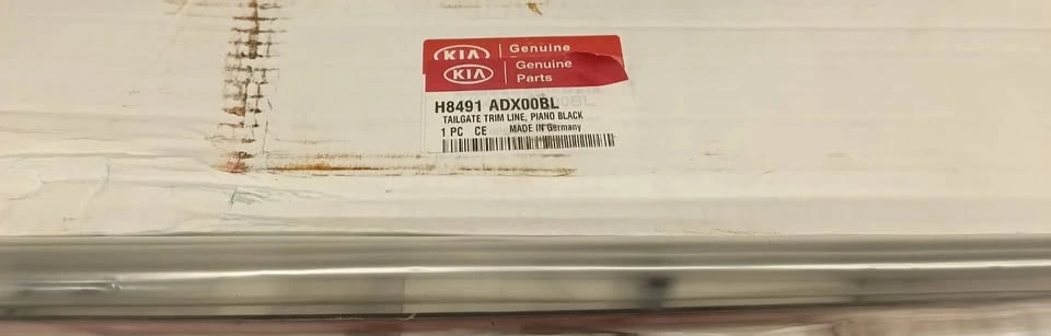 Genuine Kia Rio Tailgate Trim 2017 Onwards H8491 ADE00BL Or H849 - photo 4