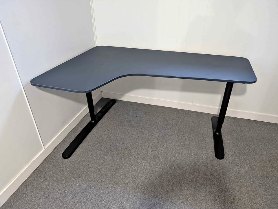 Desk, Ikea Bekant
