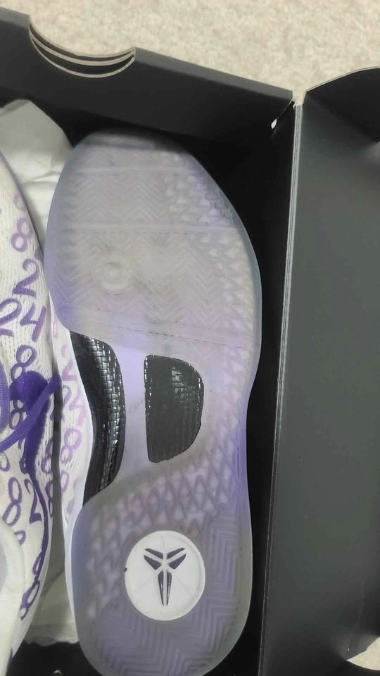 Kobe 8 GS - photo 2
