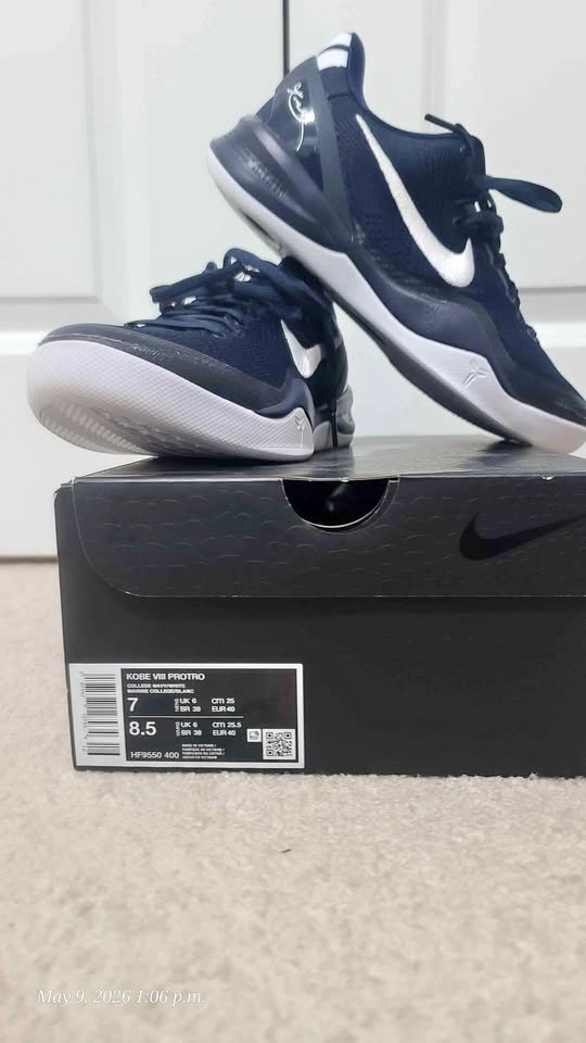 KOBE VIII PROTRO SIZE 7 MENS
