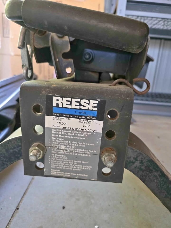 Reese 15K 5th Wheel Trailer Hitch
