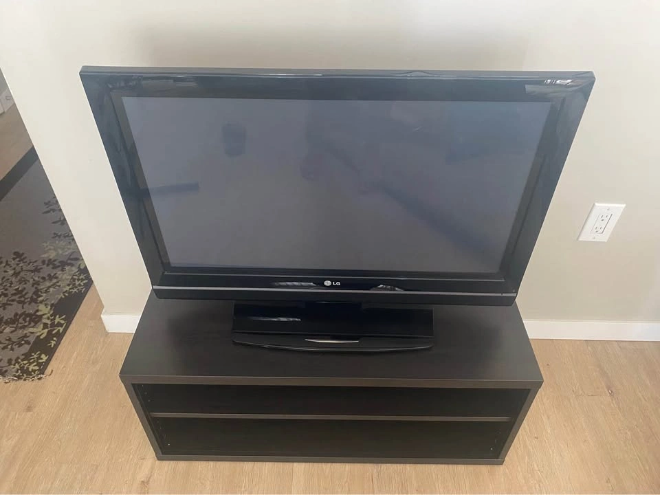 IKEA TV Stand - Excellent Condition - photo 2