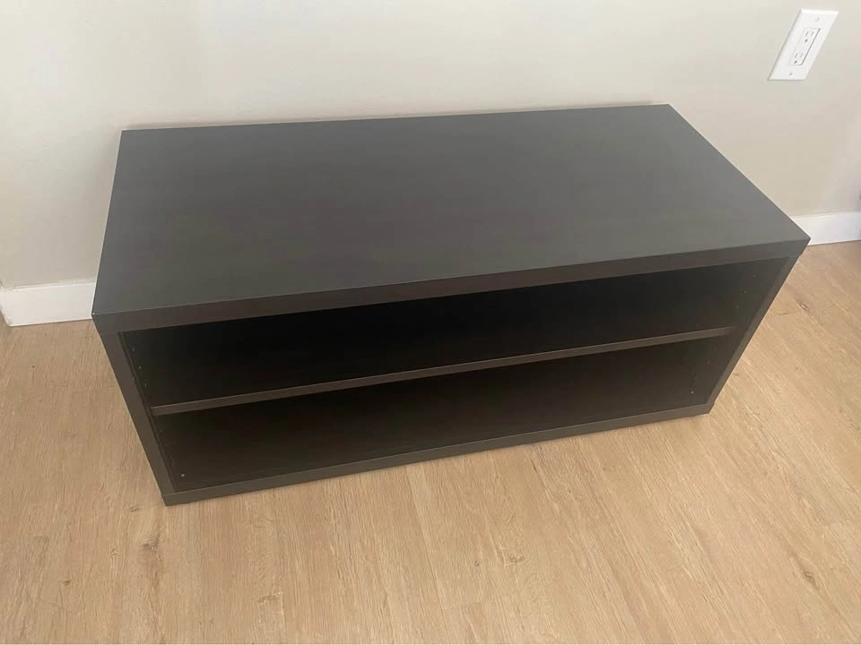 IKEA TV Stand - Excellent Condition - photo 5