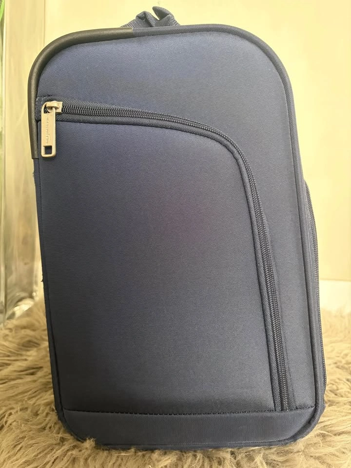 Under the seat luggage - Like New - photo 3