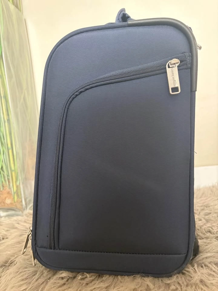 Under the seat luggage - Like New - photo 4