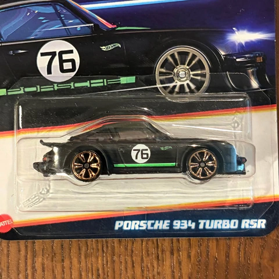 Hot Wheels Porsche 934 Turbo RSR - photo 2