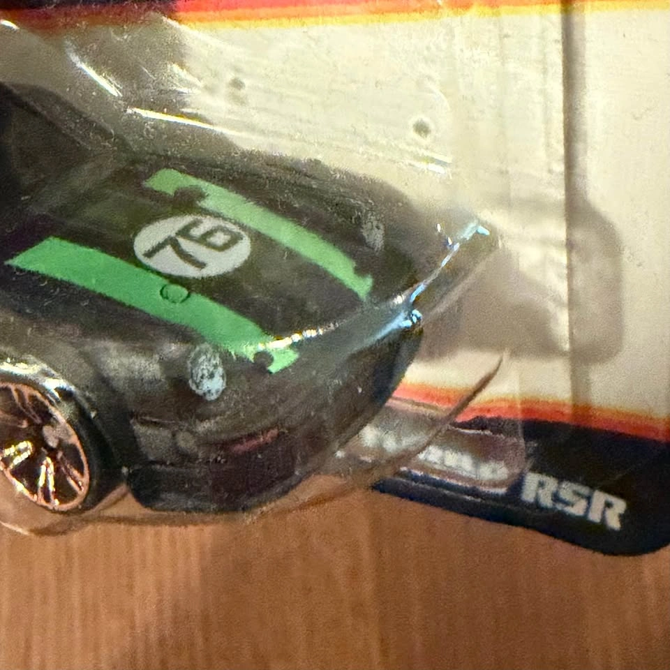 Hot Wheels Porsche 934 Turbo RSR - photo 3
