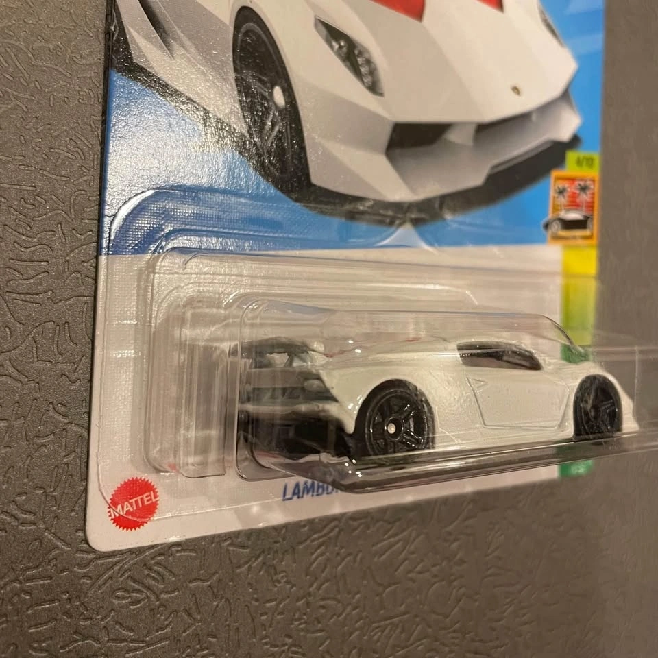 Hot Wheels Lamborghini Sesto Elemento - photo 3