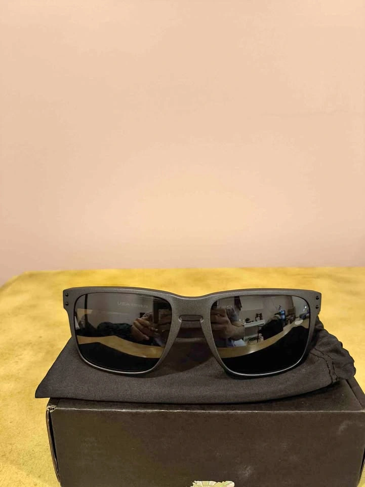 Oakley Holbrook XL Sunglasses - Matte Black / Prizm Black Polari