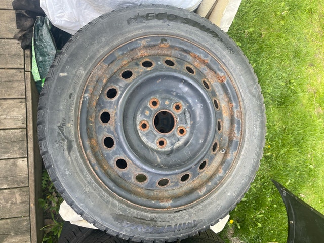 205/55R16 Winter Tires On Rims - photo 2