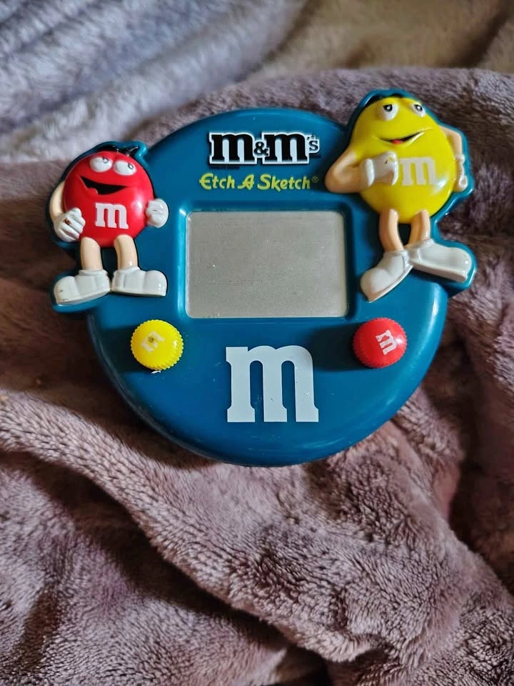 Retired Blue M&M Collector Etch A Sketch Magic Screen (2007)