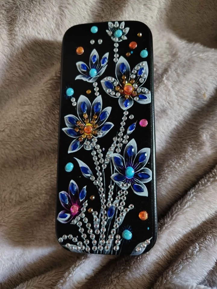 Handmade Jeweled Eye Glass Cases – Perfect for Mother’s Day 💝 - photo 4