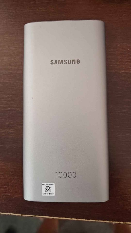 Samsung Wireless Power Bank (Battery pack) - photo 2