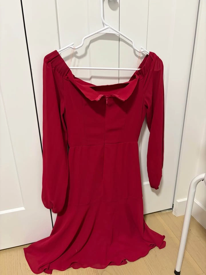 LE CHÂTEAU Burgundy Dress - photo 2