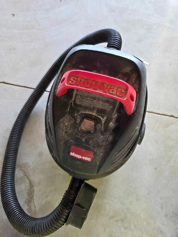 Shop-Vac L250 2.5 Gallon Wet/Dry Vacuum