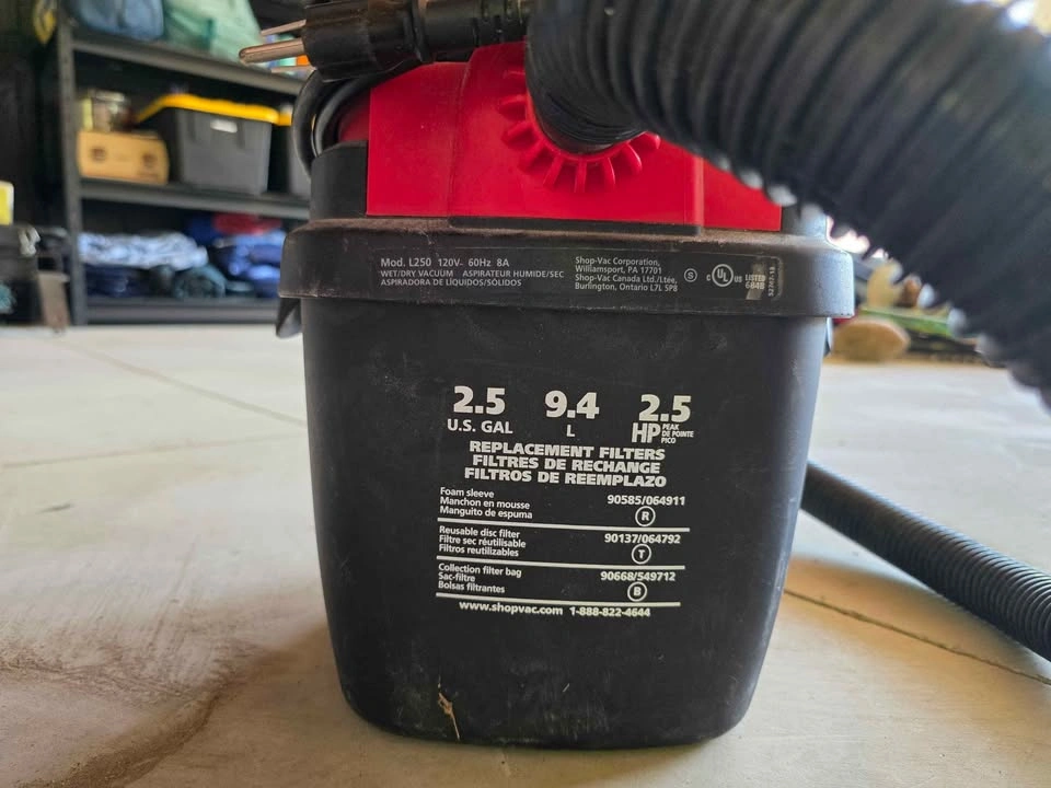 Shop-Vac L250 2.5 Gallon Wet/Dry Vacuum - photo 2