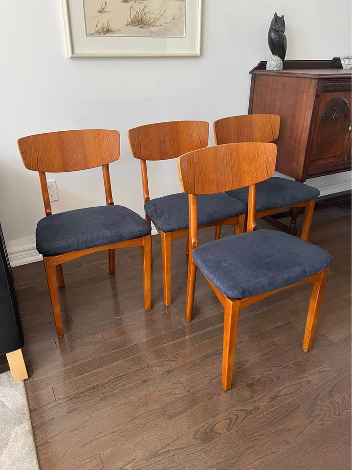 4 Mid-Century Modern Teak Dining Chairs - photo 2