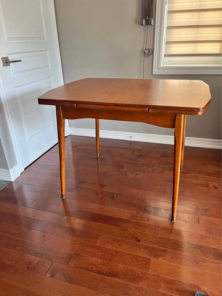 Compact teak extendable kitchen table