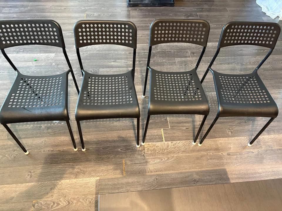 IKEA SANDSBERG Table with 4 Chairs - photo 5