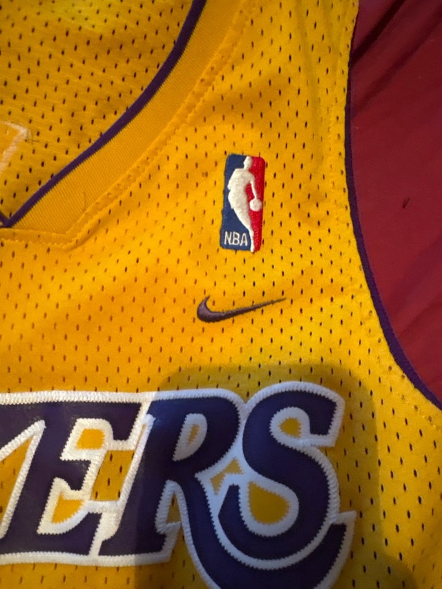 1997 Kobe Bryant Lakers Jersey - photo 2
