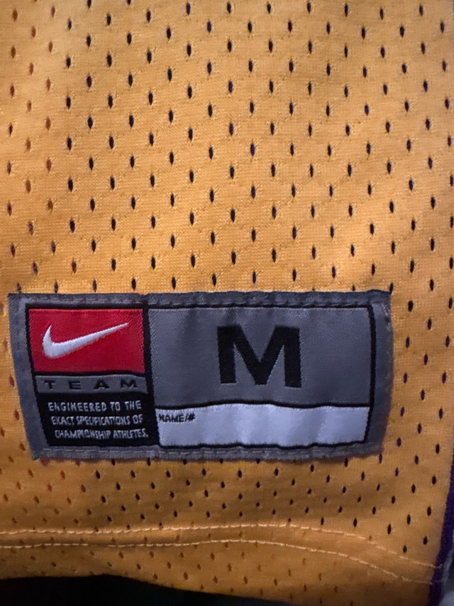 1997 Kobe Bryant Lakers Jersey - photo 3