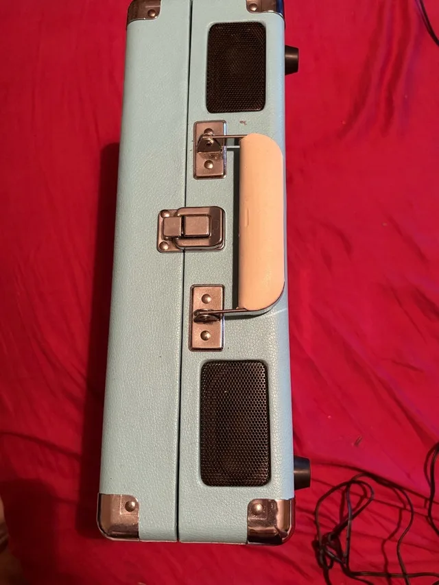 Crosley Record Player - photo 4
