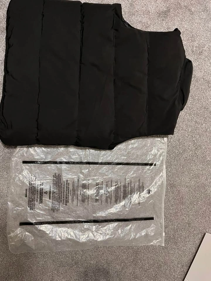 Canada Goose Vest Black - photo 2