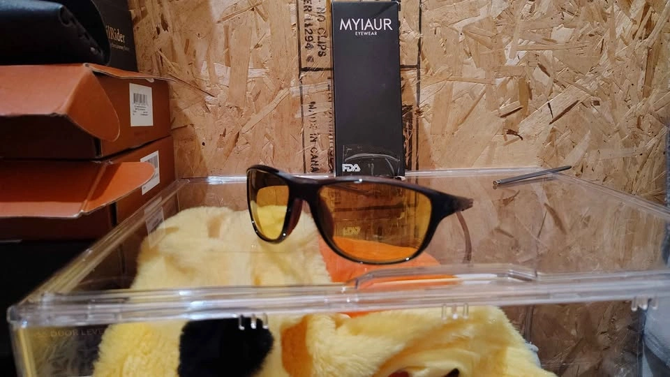 12 Pairs Brand New Sunglasses for Women - Assorted Styles - photo 4