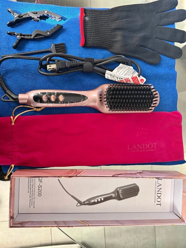 Brand new LANDOT DF-S200 Hair Straightening Brush