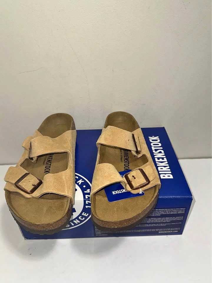 New Birkenstock Men Sandals Size 10 US Firm Price