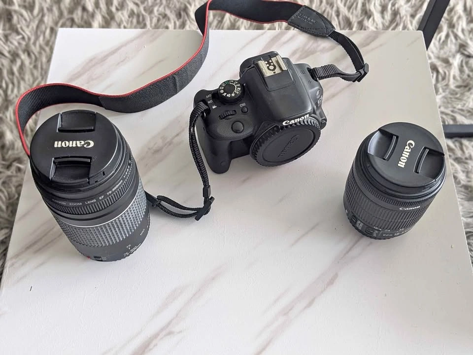 Canon EOS 100D Rebel SL1 DSLR Camera Kit w/ 2 Lenses