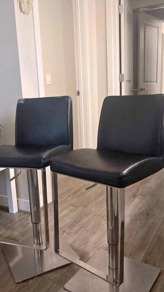 2 Black Bar Stools