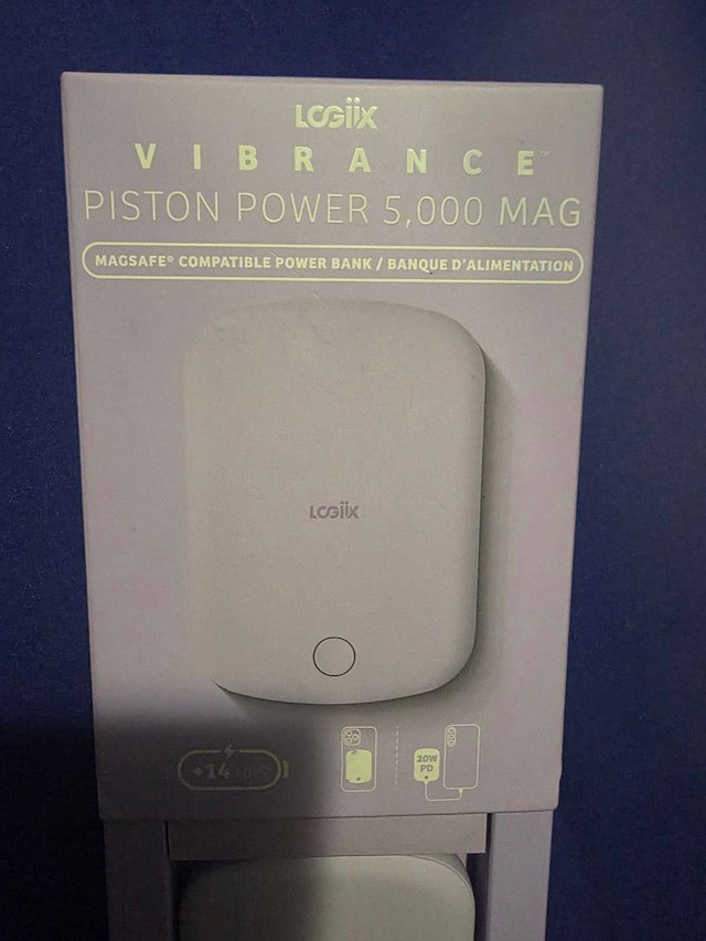 Logiix Vibrance Piston Power 5000 Mag Power Bank - photo 4