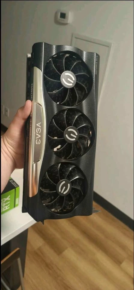 EVGA RTX 3080 FTW3 Ultra 10GB - photo 2