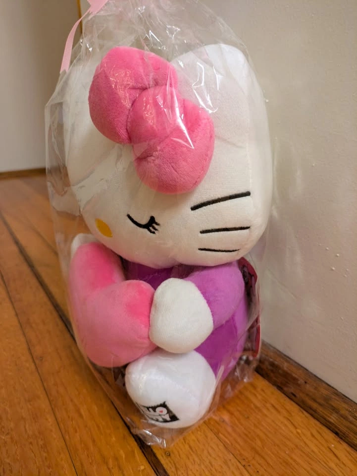 Hello Kitty Heart Plush - photo 3