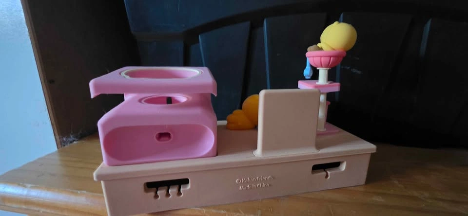 Cute Apple Charging Stand for iPhone, Watch & AirPods - photo 3