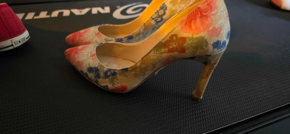 Floral high heel size 8 - photo 2