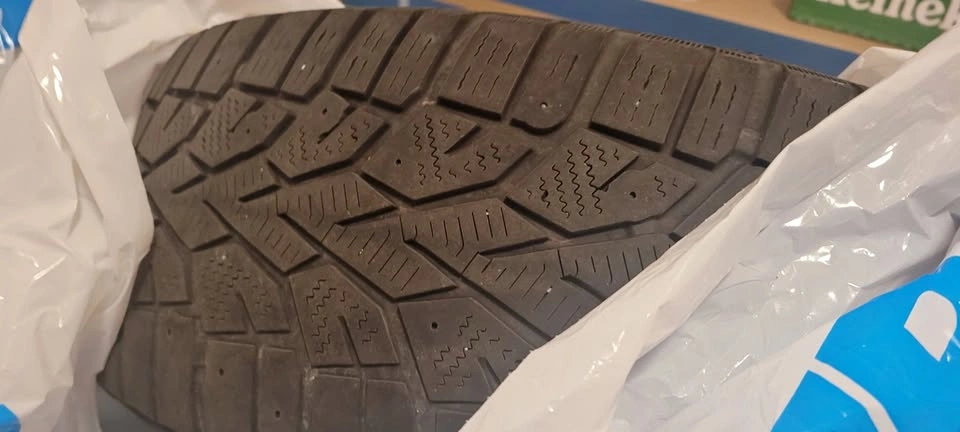 WINTER TIRE 195/65R15 T XL GISLAVED X4 +rim