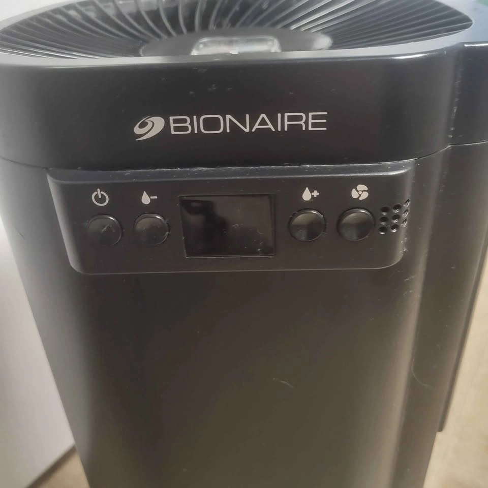 Bionaire Cool Mist Tower Humidifier BCM746B-CN - photo 4