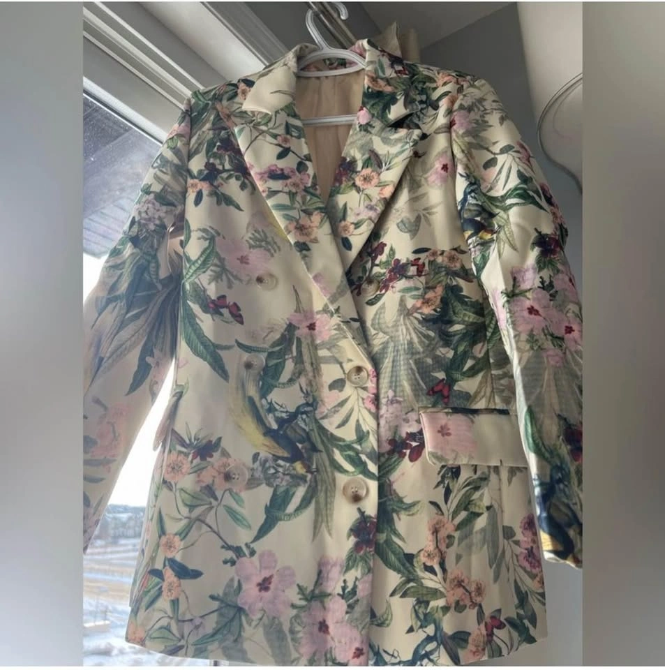 NWT Women Printed Blazer - Small, Floral, Birds - Office Wear - photo 2