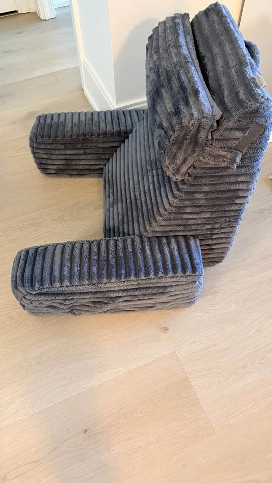 Grey Plush Ribbed Backrest Reading Pillow with Armrests - photo 2